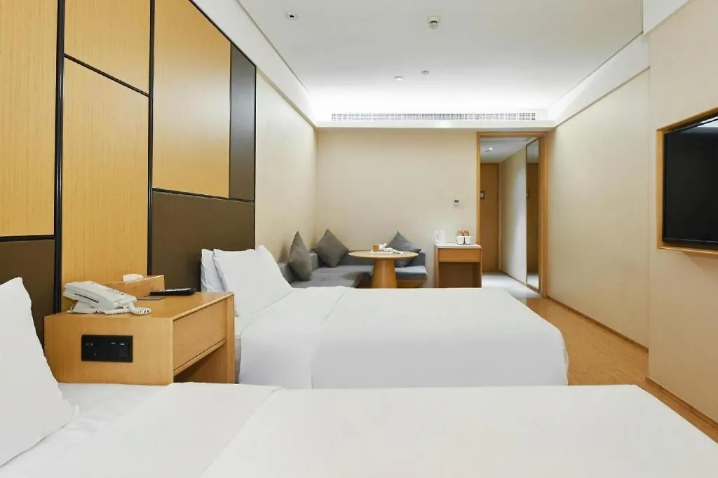 Ji Hotel Shanghai Hongqiao Yan'An XI Road