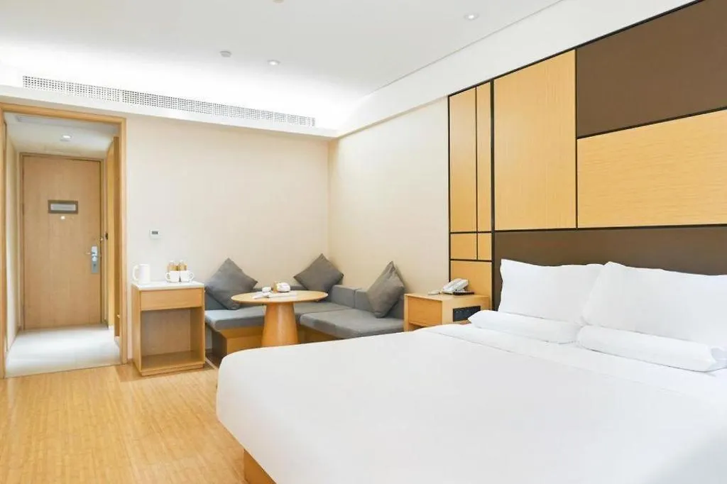***  Ji Hotel Shanghai Hongqiao Yan'An XI Road Çin